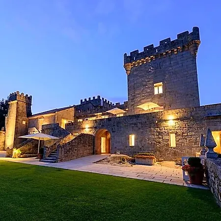 Torre De Tebra ホテル 3*